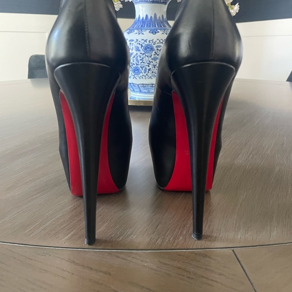 Christian Louboutin High Heels - Picture 5 of 9